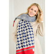 elie-beaumont-blue-dogtooth-winter-scarf-35930218