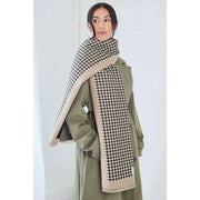 elie-beaumont-black-dogtooth-check-winter-scarf-35930249