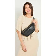elie-beaumont-black-arc-sling-bag-34382142