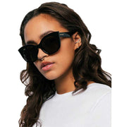 messyweekend-black-thelma-sunglasses-34377753