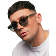 messyweekend-green-billie-sunglasses-34377499